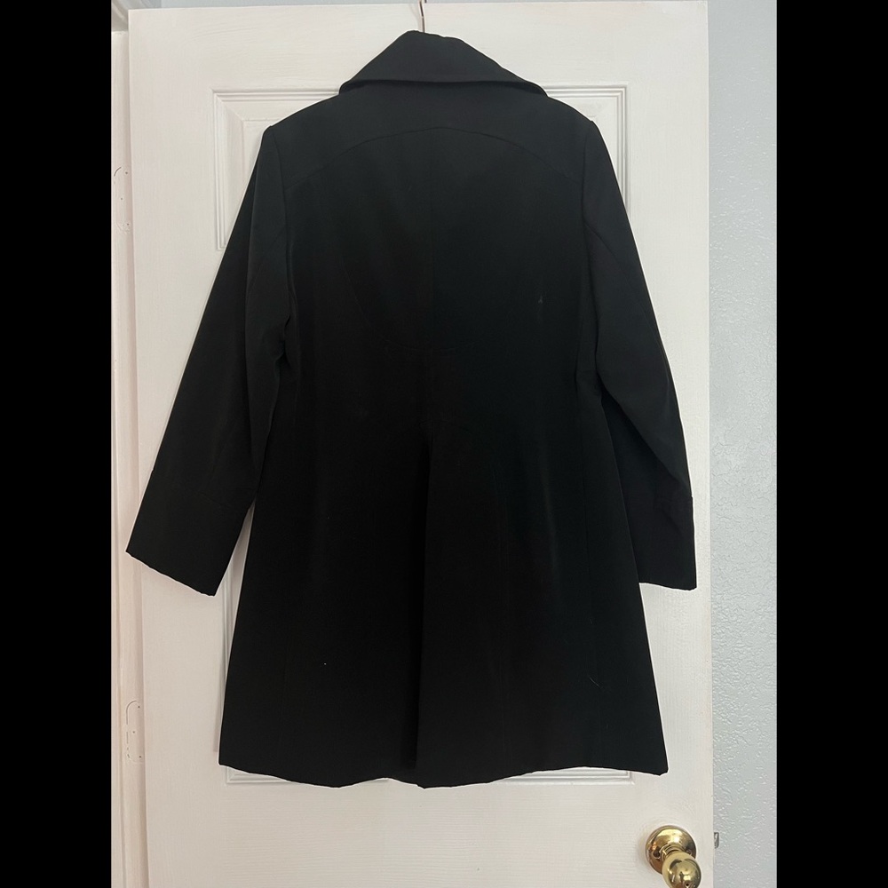 Black Trench Coat - Picture 5 of 6
